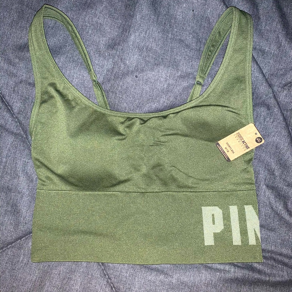 Pink Seamless sports bra - Picture 6 of 9